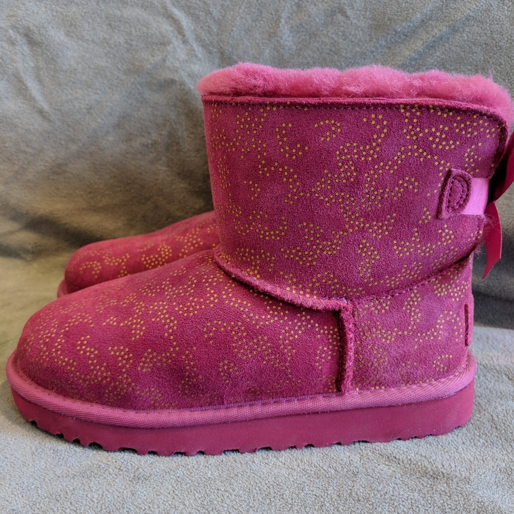 NEW GIRLS UGG MINI BAILEY BOW CONIFER VIOLET SZ 2